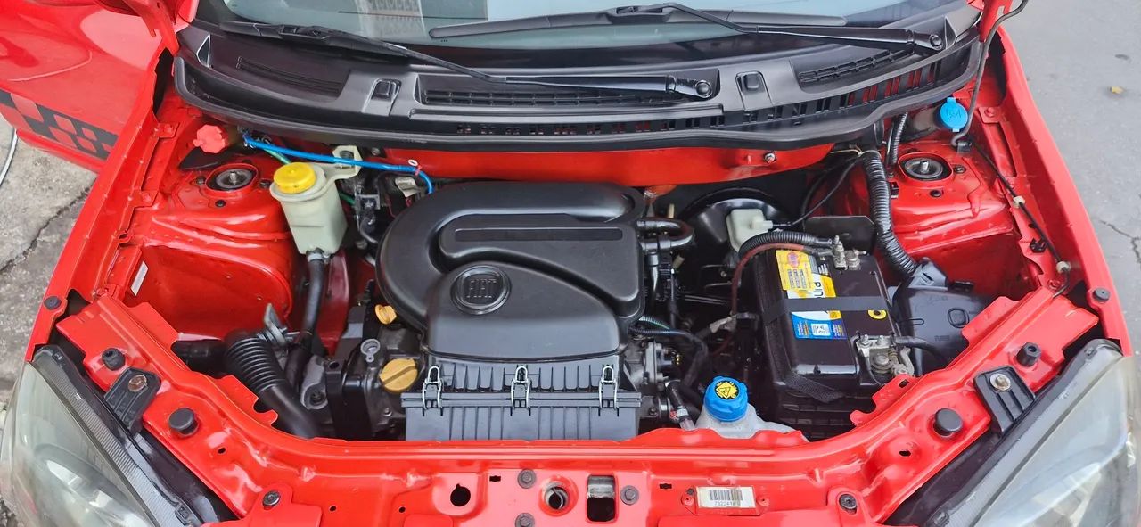 Fiat Uno Sporting 1.4 EVO Fire Flex 8V 4P 2012 - Foto 4