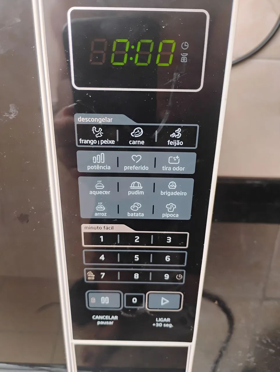 Microondas Midea 20L  - Foto 4