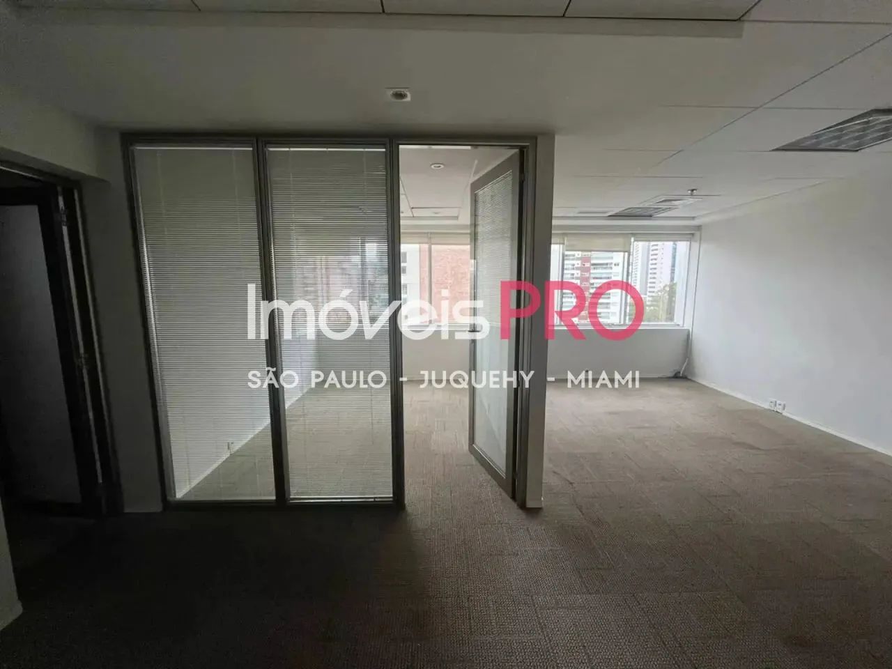 Conjunto na região da Berrini com 66m² e 2 vagas em condomínio com boa apresentação corpor - Foto 2