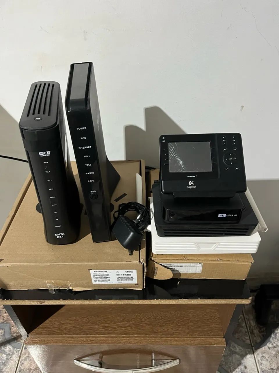 Aparelho de tv, internet e controle  - Foto 2