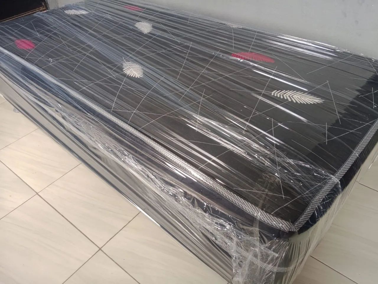 Cama de solteiro de mola