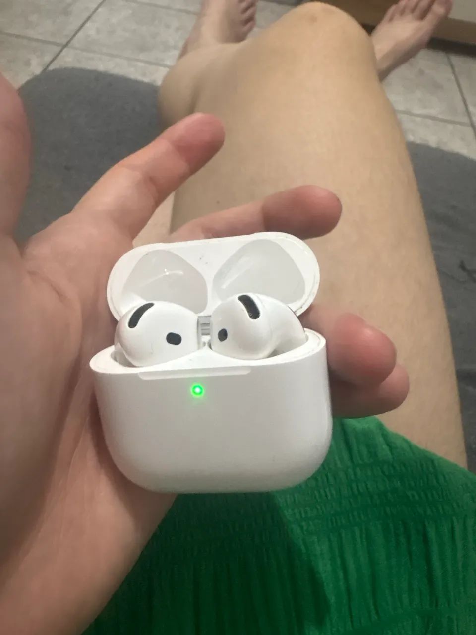 Airpod 4