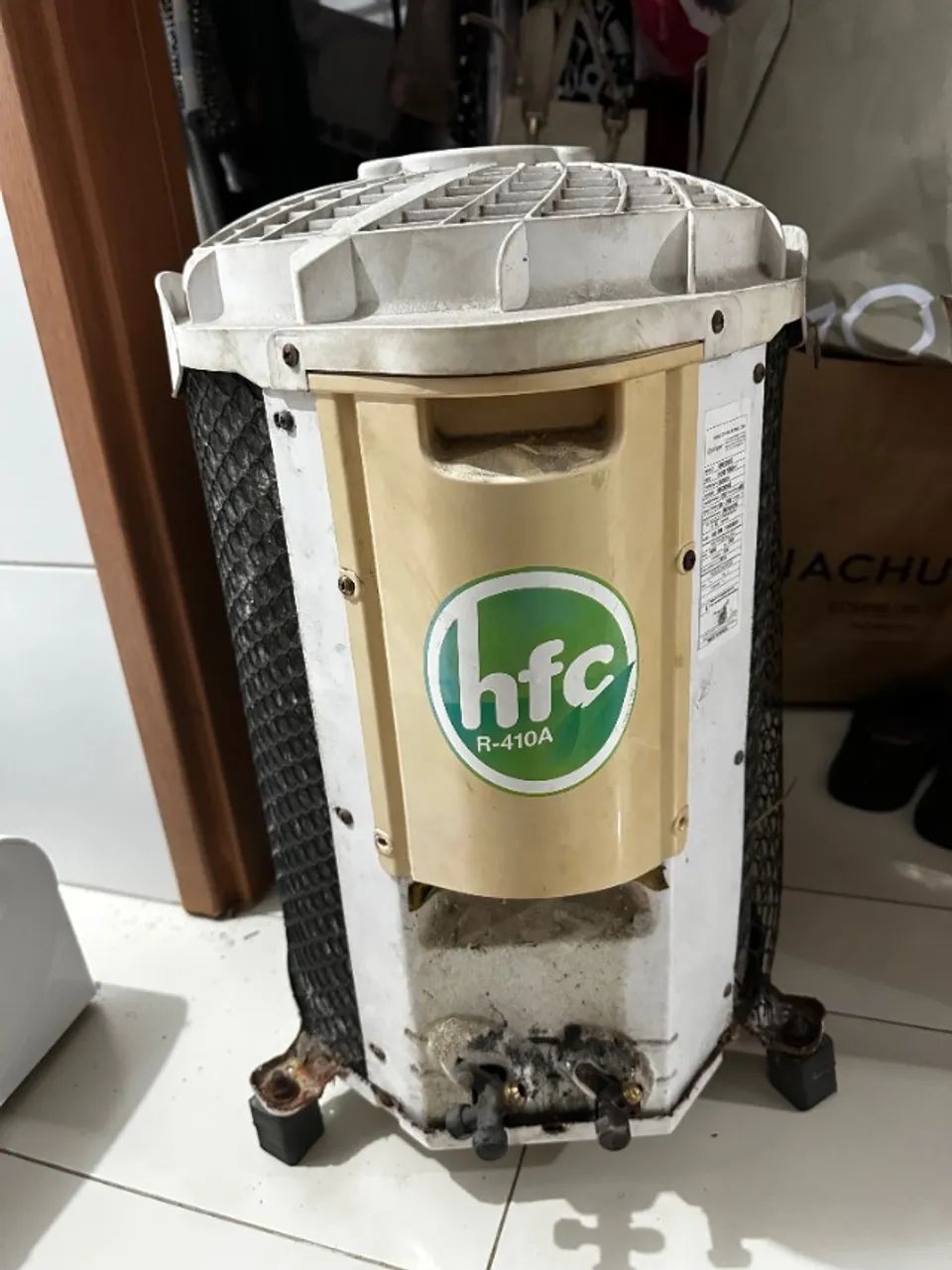 Condensadora com Defeito para retirada de peças ou conserto