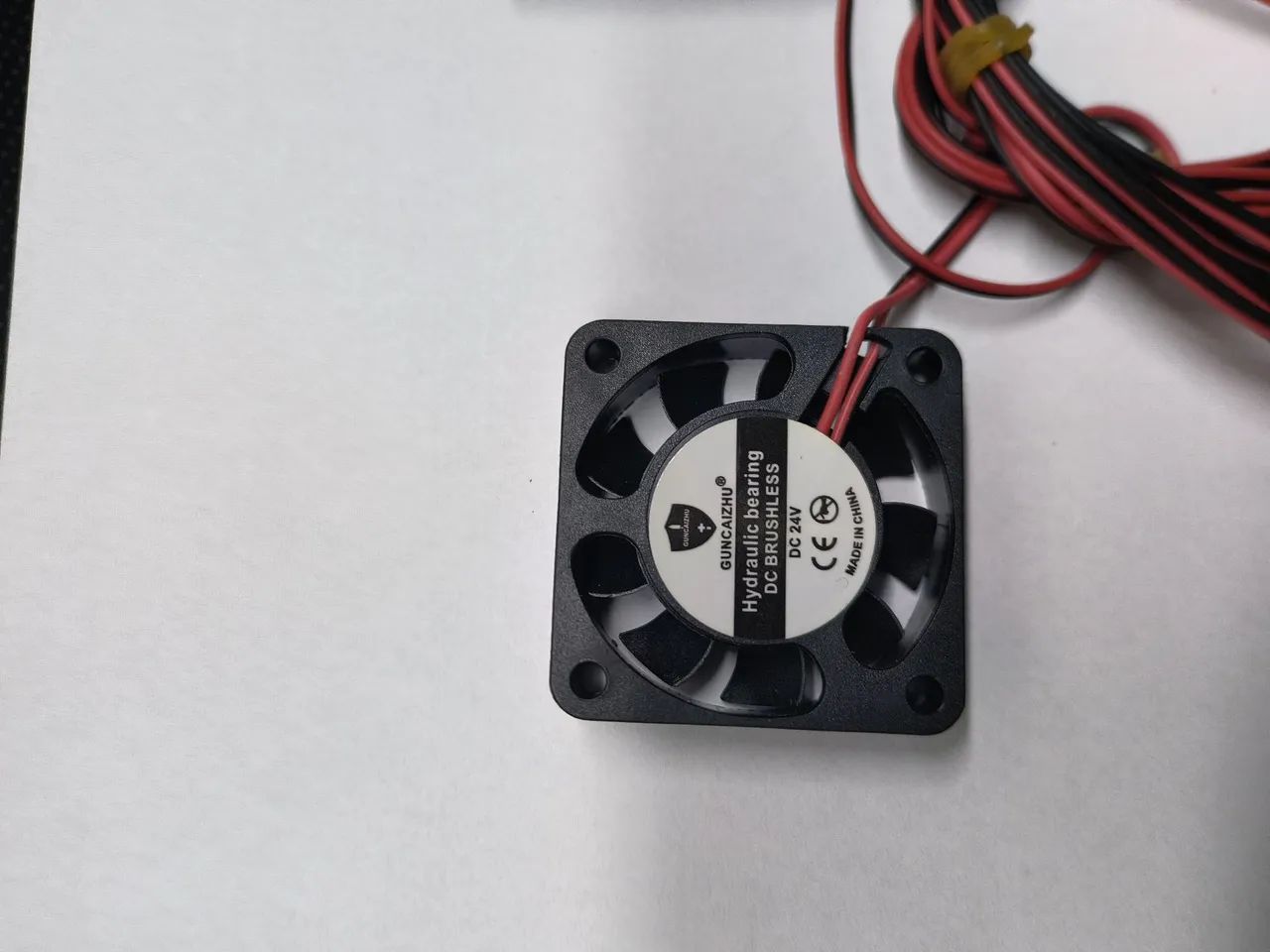 cooler brushless 40x40x10mm 24V DC para impressora 3D (Ender 3) com conector 2 pinos.