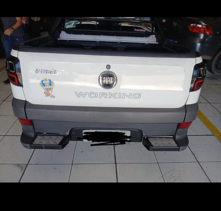 Fiat Strada Working Hard 1.4 Fire Flex 8V CD 2017 - Foto 3