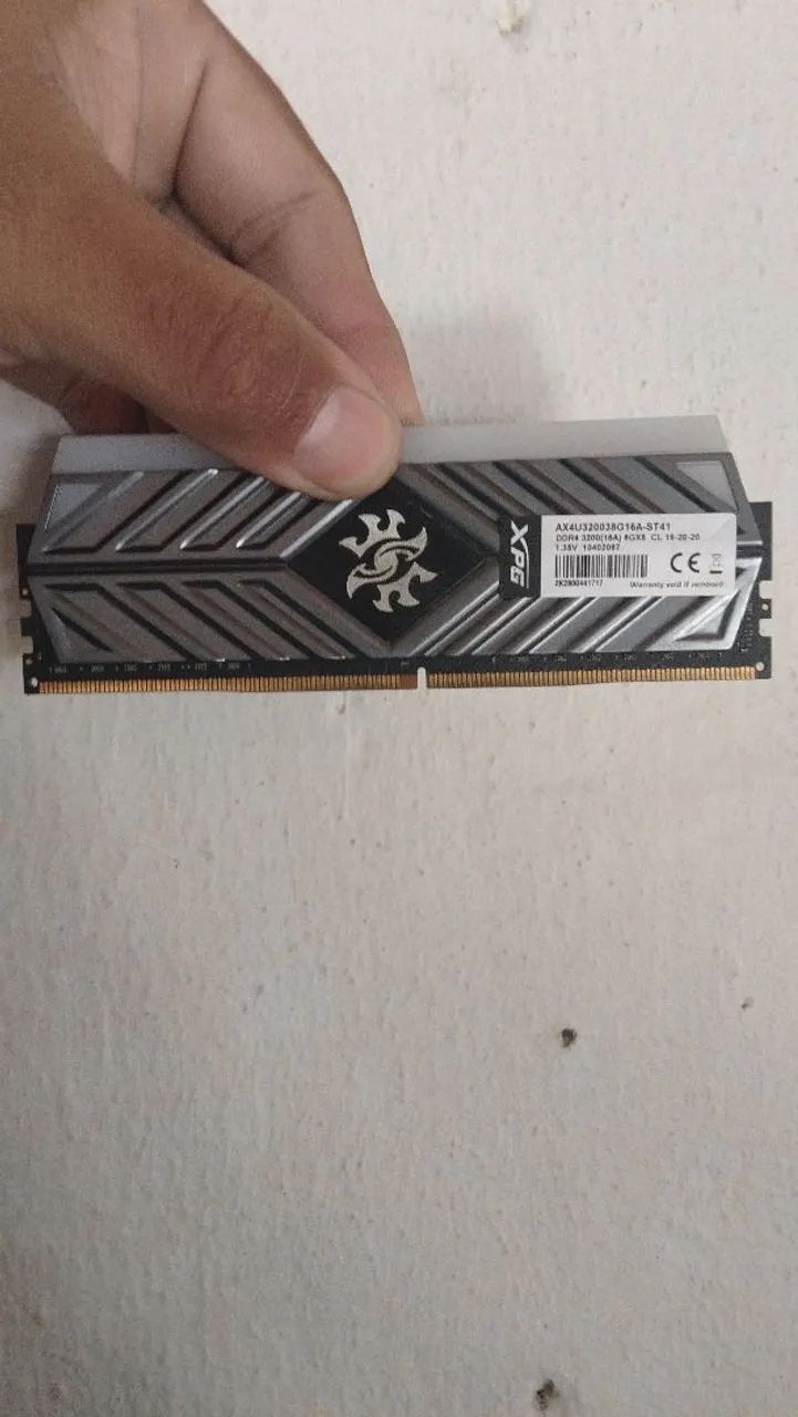 Memória RAM xpg 8gb DDR4 3200mh