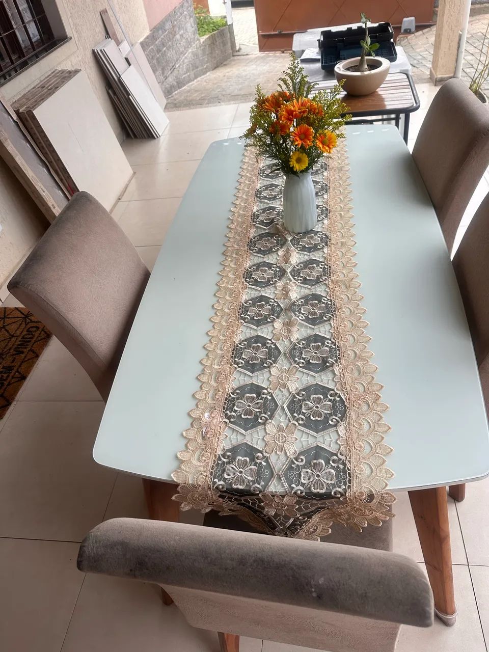 Mesa de tampo de vidro com 6 cadeiras - Foto 4