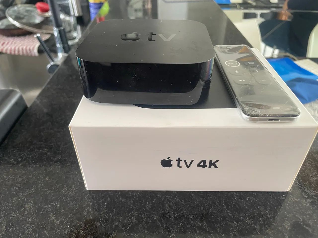 Apple TV 4K(第1世代) 32GB A1842 Apple TV 4K 1ª geração 2017 4K 32GB preto - Modelo A1842