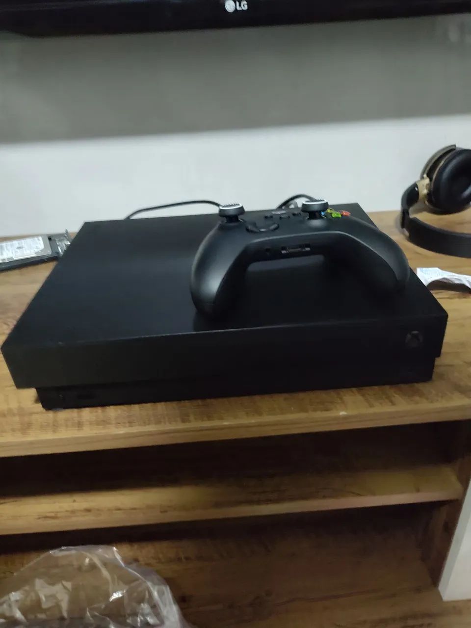 Xbox One X 1TB 4K Hall Effect  - Foto 3
