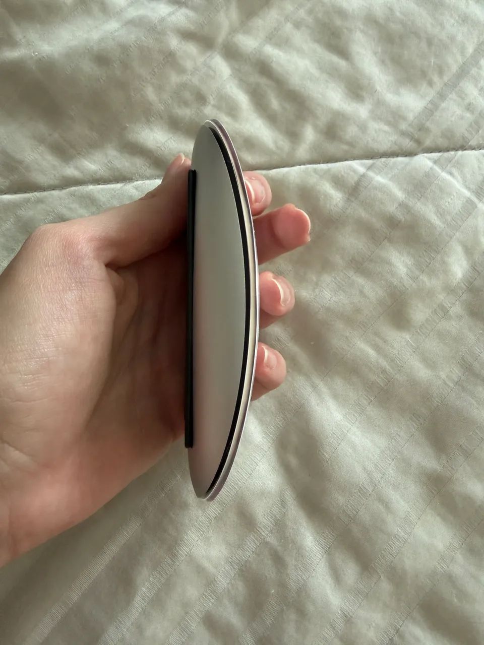 Apple Magic Mouse - Superfície Multi-Touch branca - Foto 3