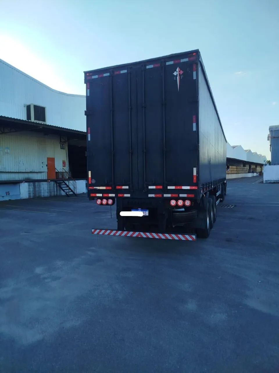 FH 460 engatado com carreta sider 2018 - Foto 2