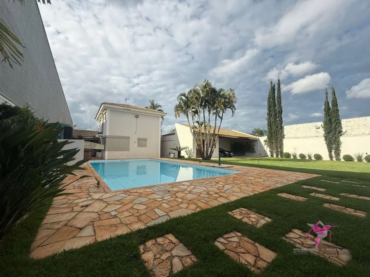 Casa a venda - Avenida da Saudade