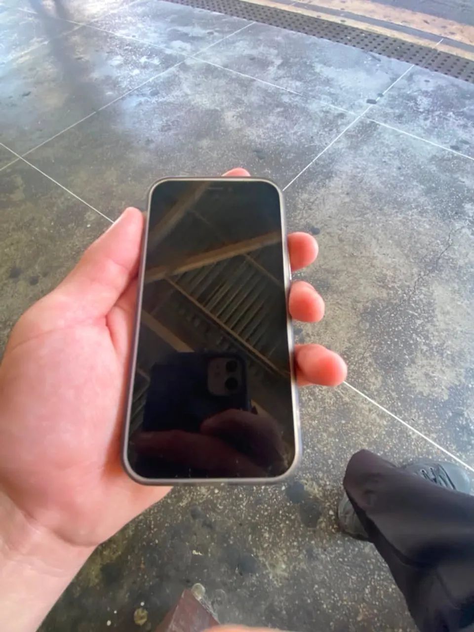 iPhone 12 mini funcionando mas com defeito - Foto 3