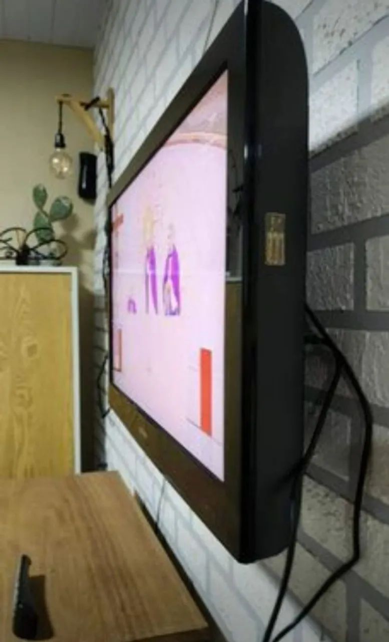 TV Samsung 32 Polegadas c/controle remoto 110voltagem  - Foto 3