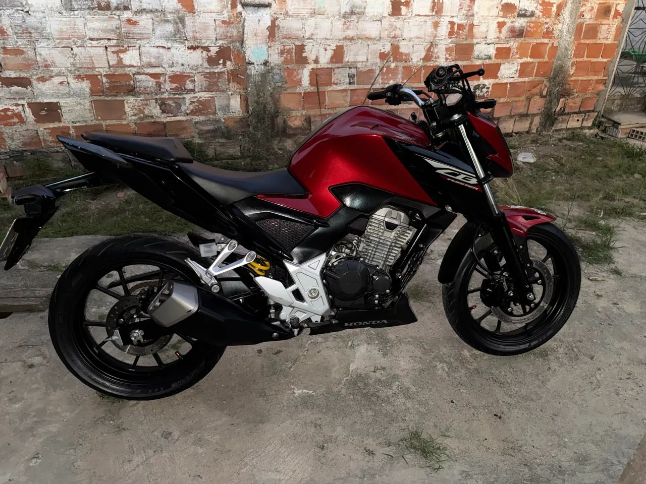 CB 300F 2025 ABS