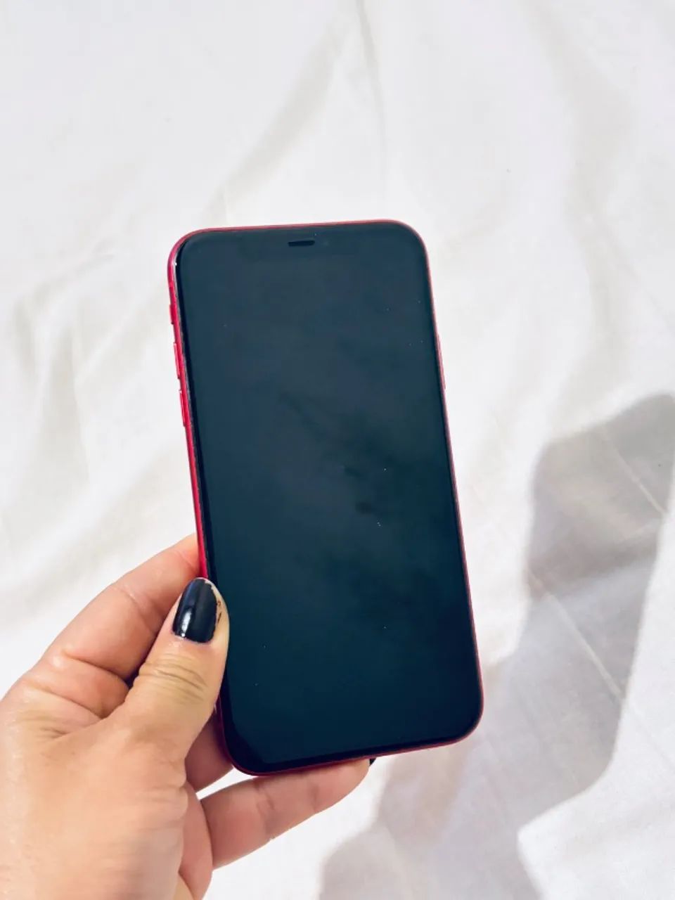 iPhone 11 red 64g - Foto 2