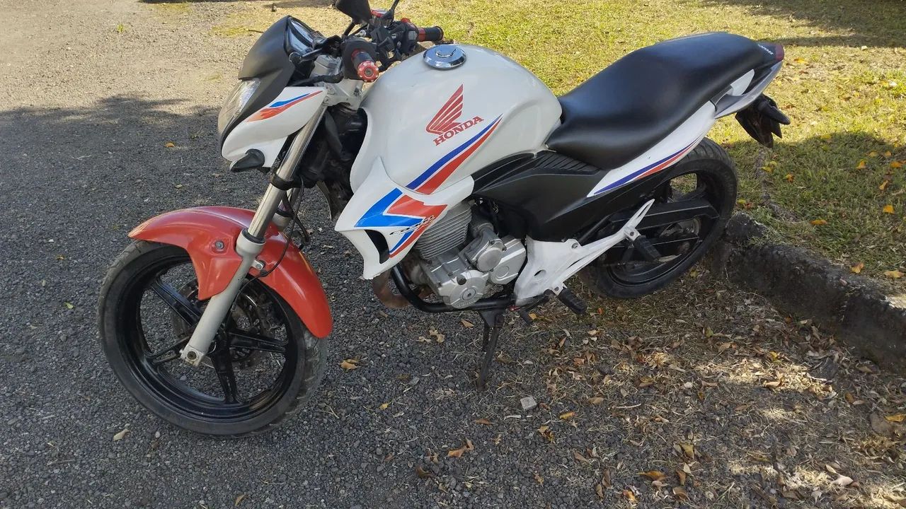 CB 300 2012 - Foto 4