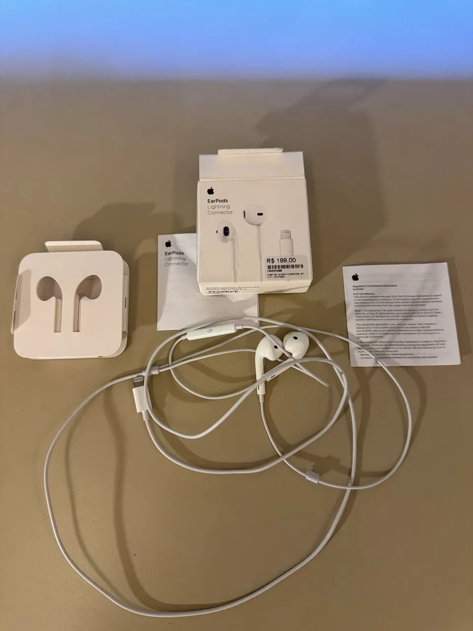 EarPods Lightning com caixa  - Foto 2
