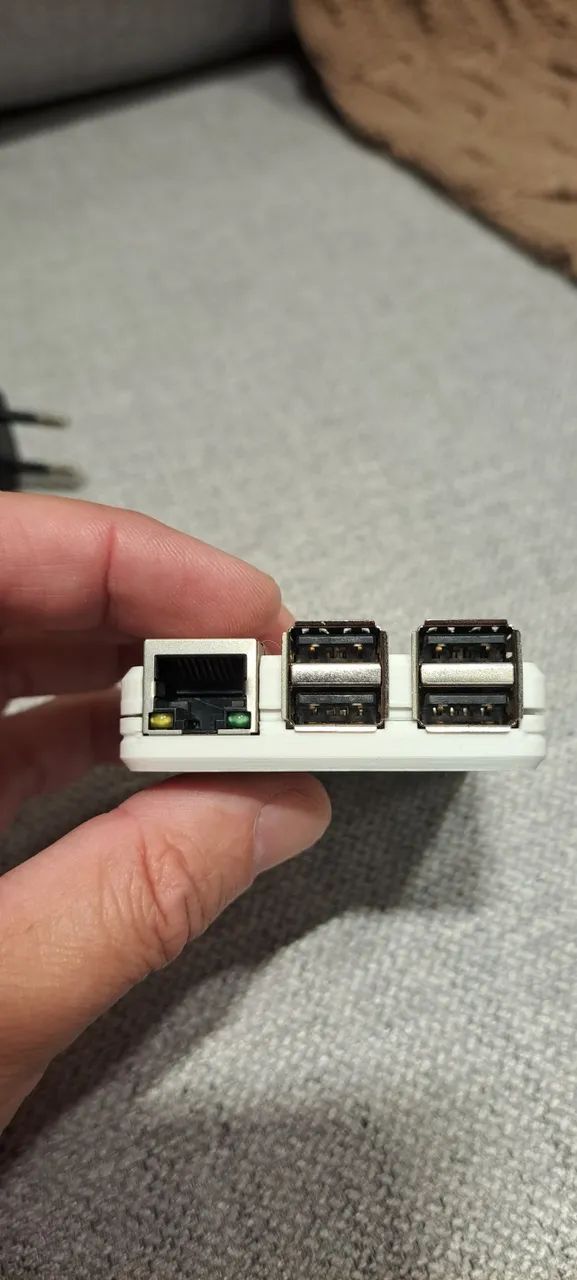 Raspberry Pi 3 Model B + Fonte e Case 3D - Único Dono - Foto 2