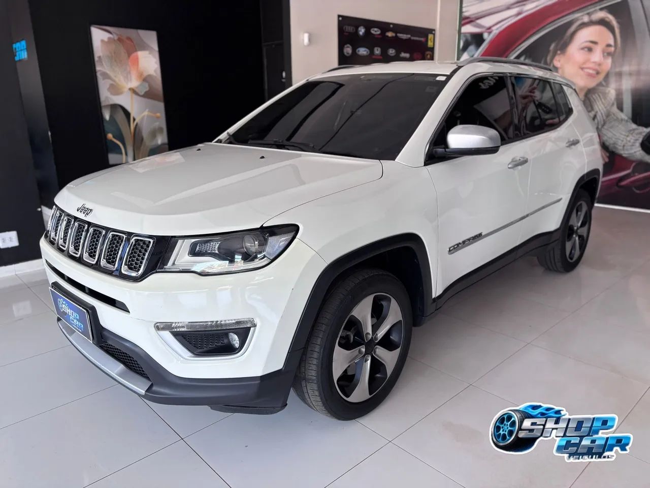 Jeep Compass 2.0 16V FLEX LONGITUDE AUTOMÁTICO 2017