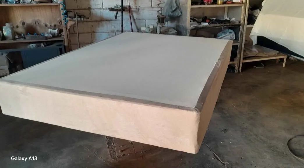 Base box casal 