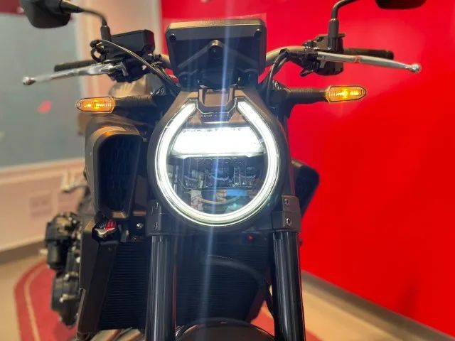 CB 650R E-CLUTCH - Foto 2