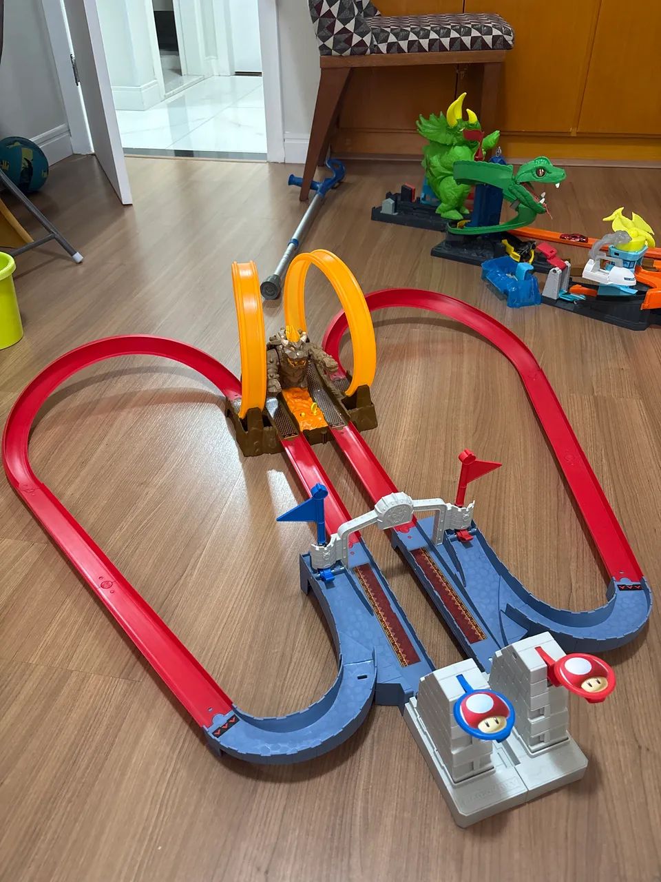 Hot Wheels Mario Kart - Pista do Bowser COMPLETA - Foto 5