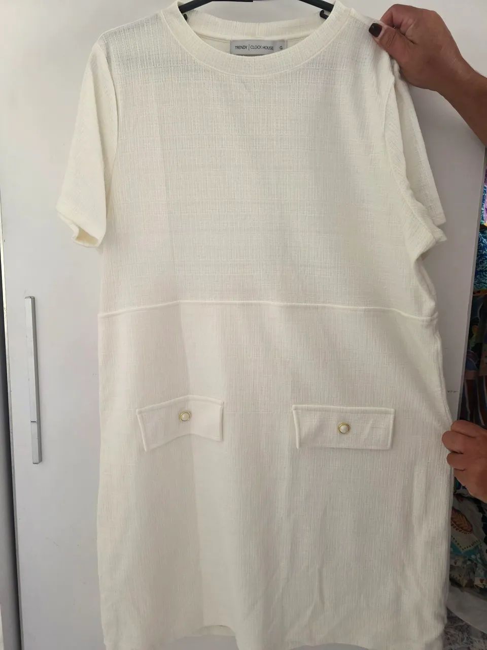 Vestido Curto Off-White Social Com Bolsos Tam G Clock House
