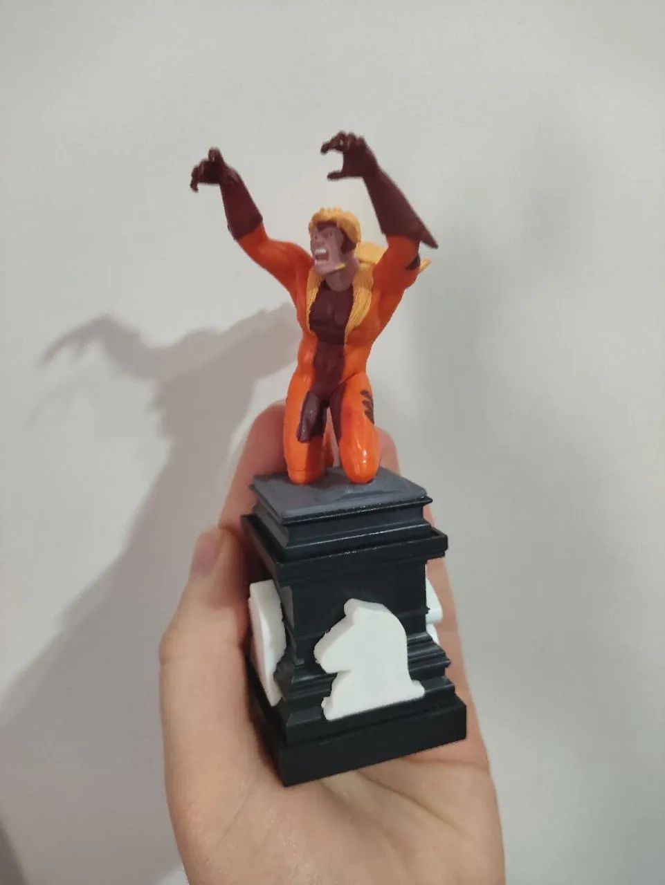 Kit miniaturas da Marvel de xadrez colecionáveis abominável e dentes de sabre - Foto 4