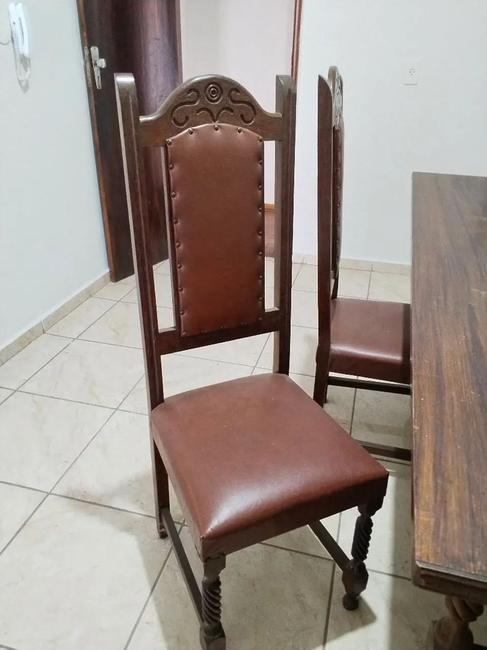 MESA DE JANTAR MADEIRA MACIÇA  - Foto 2