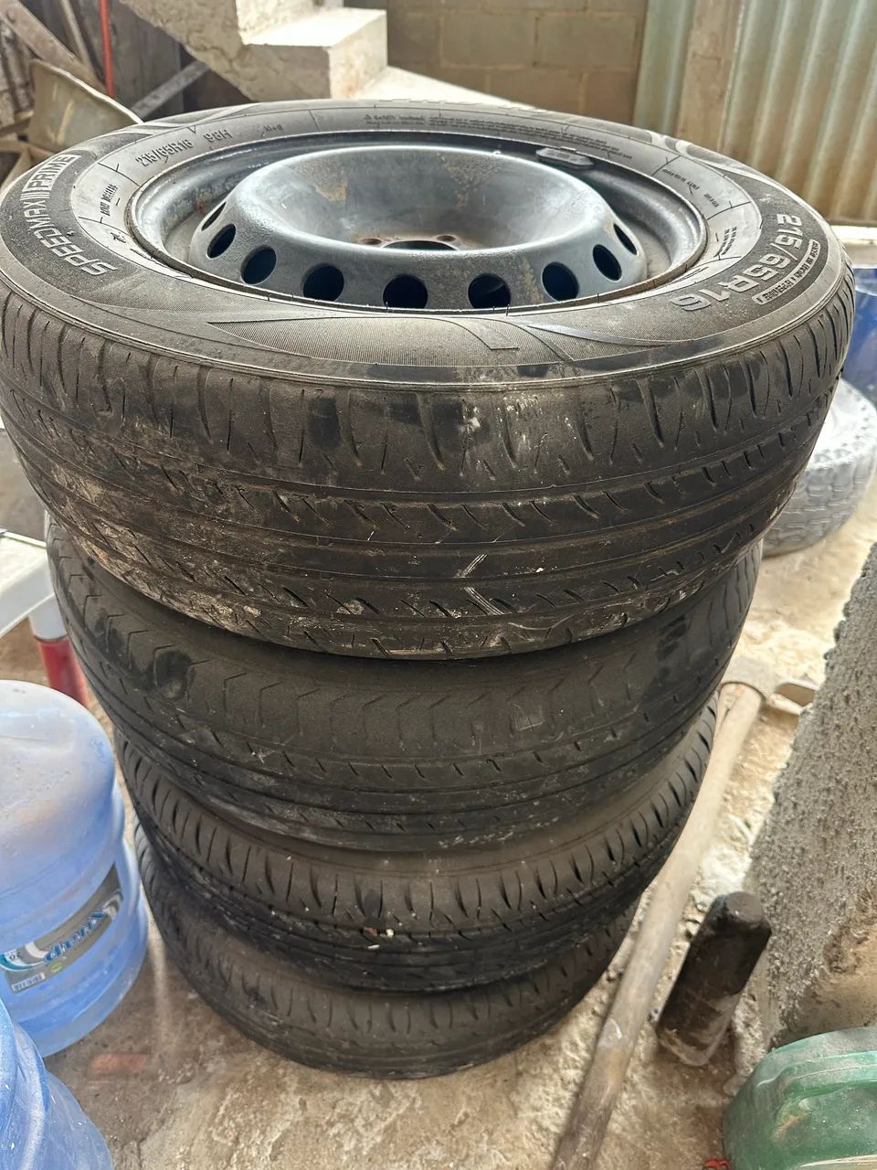 Rodas com pneus 16