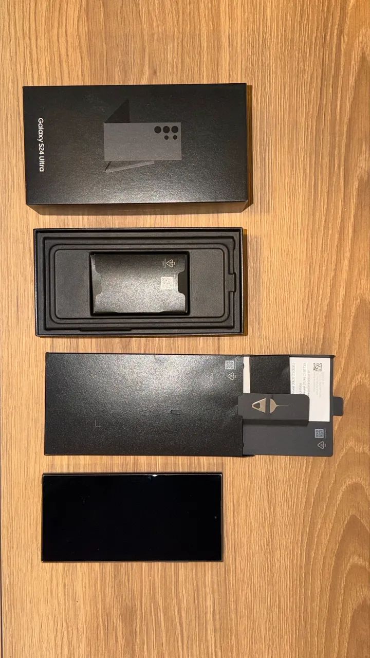 S24 Ultra 512gb titânio 