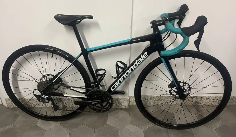 Cannondale Synapse Carbon Disc Ultegra - ano 2022 - Tamanho 48