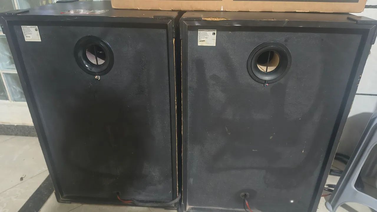 Caixas de som Sony 15 com divisor - Foto 3