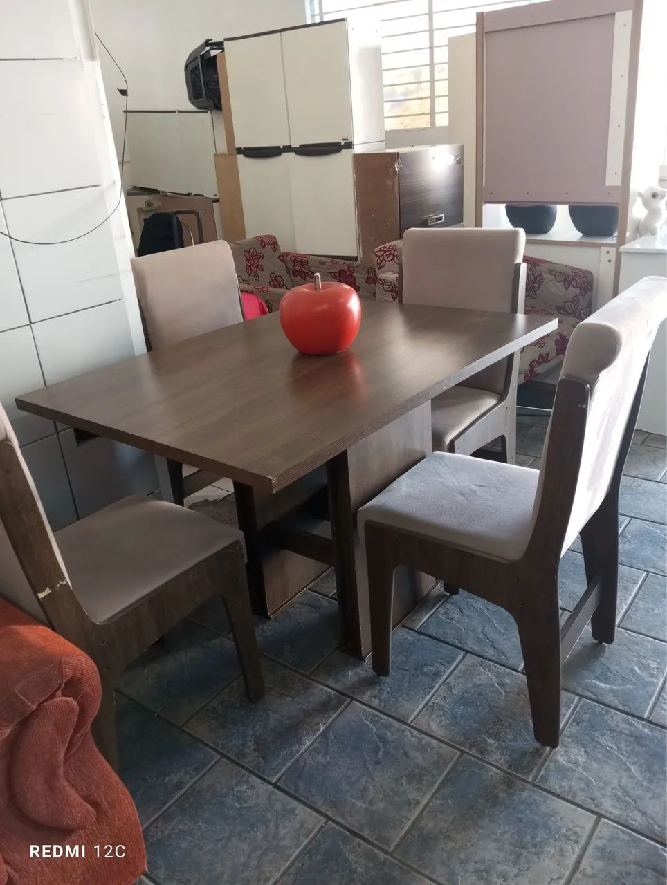 Mesa com 4 cadeiras  - Foto 2