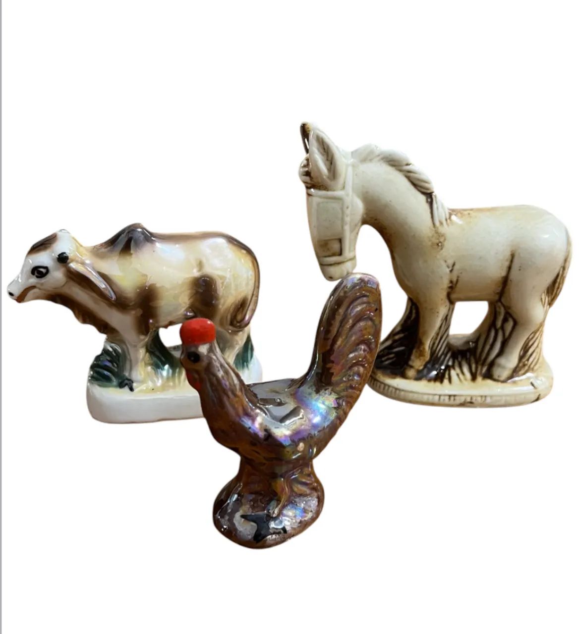 LOTE COM 3 BIBELÔS EM PORCELANA ANTIGO - Foto 2