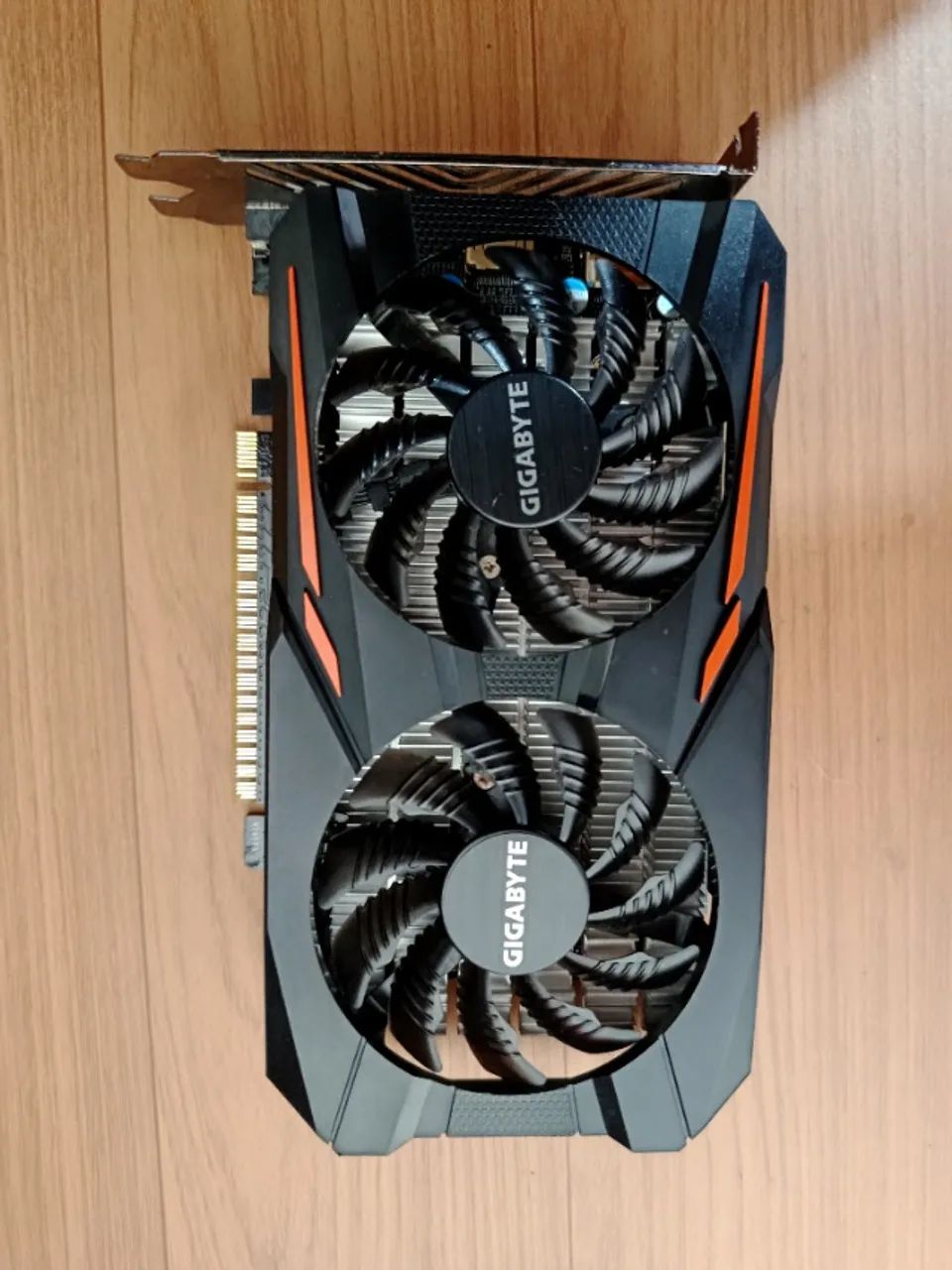 GTX 1050 Ti 4GB Gigabyte - Foto 2