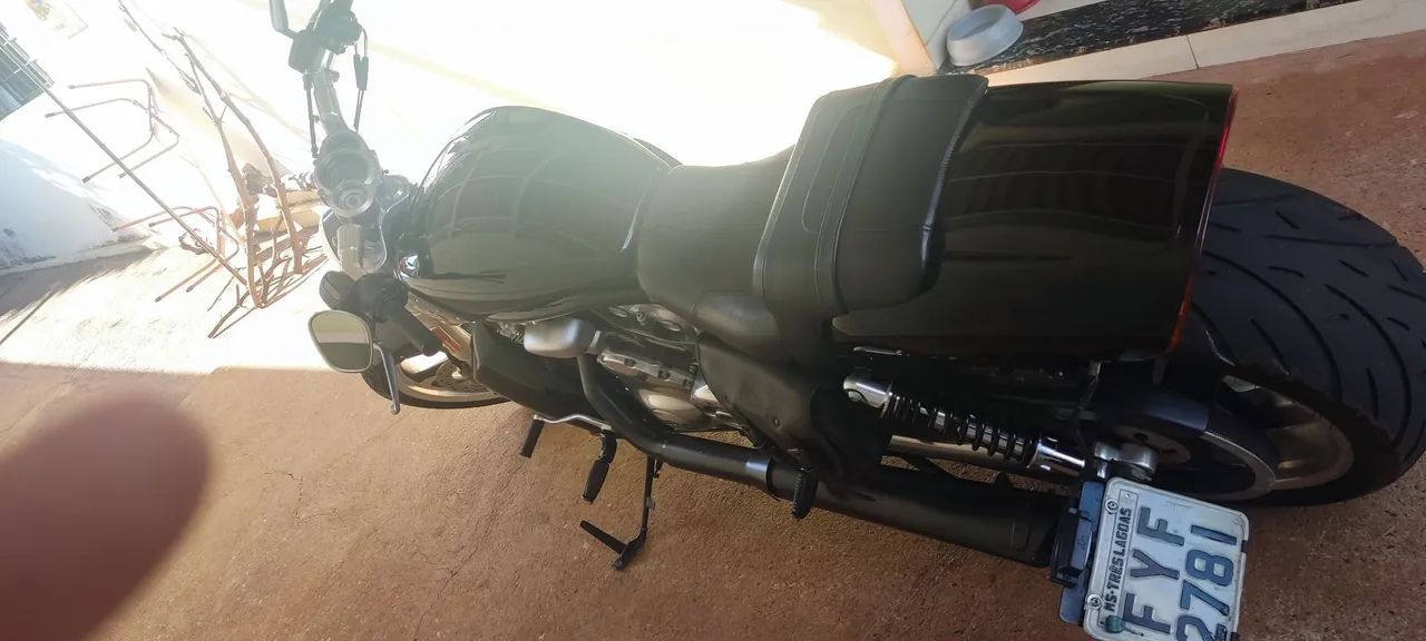 HARLEY-DAVIDSON V-ROD MUSCLE 2015 com 17000 km rodados - Foto 2