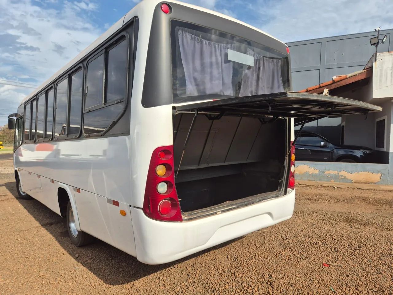 Microônibus M. BENZ - 28 lugares - Foto 2
