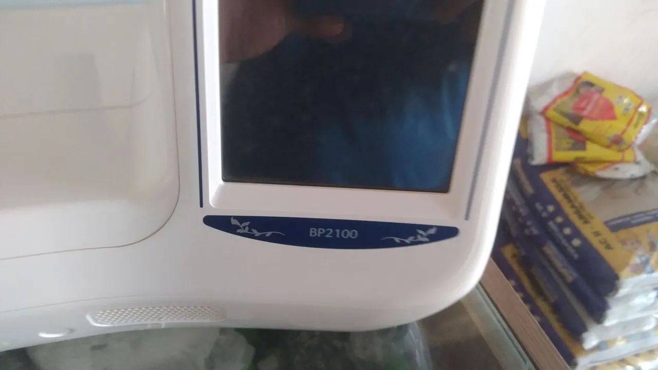Vendo máquina de Bordar Brother BP2100  - Foto 2