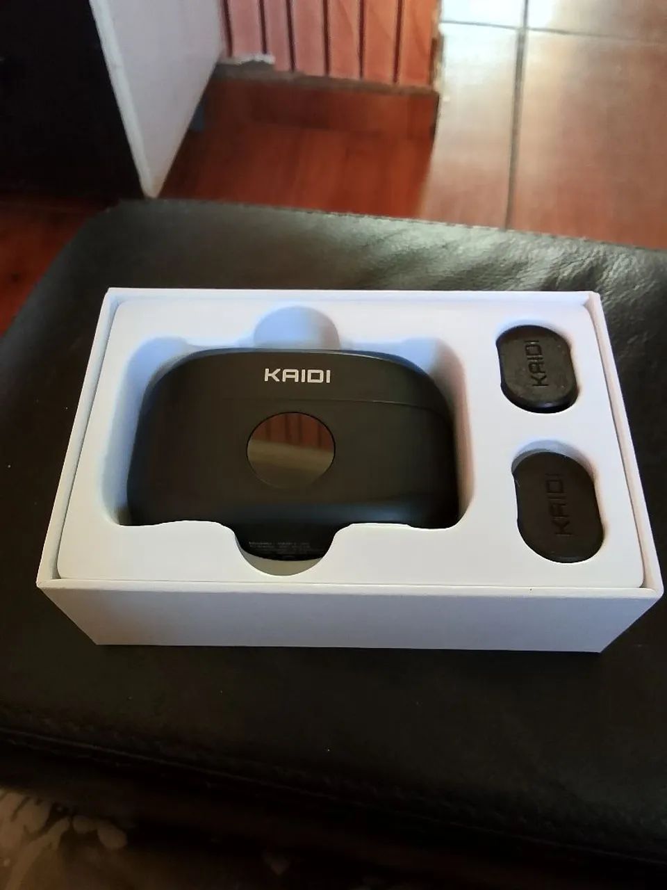 Vendo um microfone magnético 2ln1 de lapela sem fio  - Foto 2