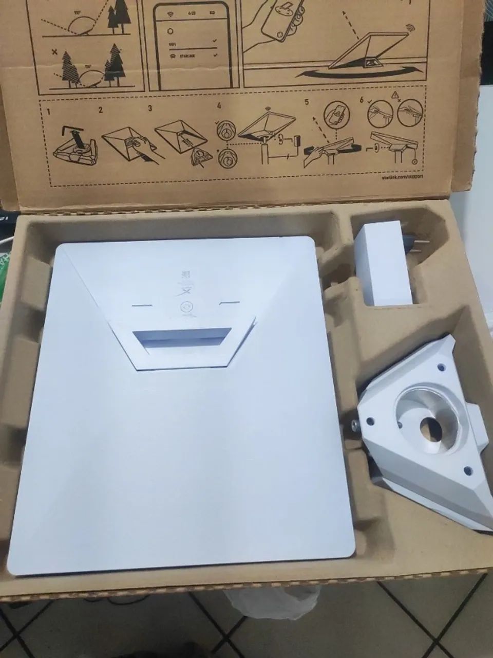Antena Starlink mini via satélite 