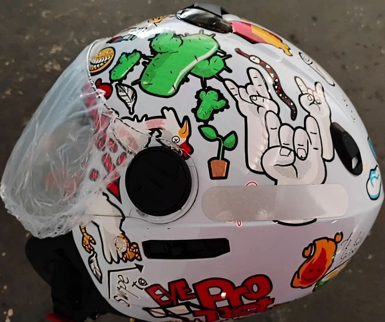 CAPACETE NEW ATOMIC TAM60 NOVO - Foto 5