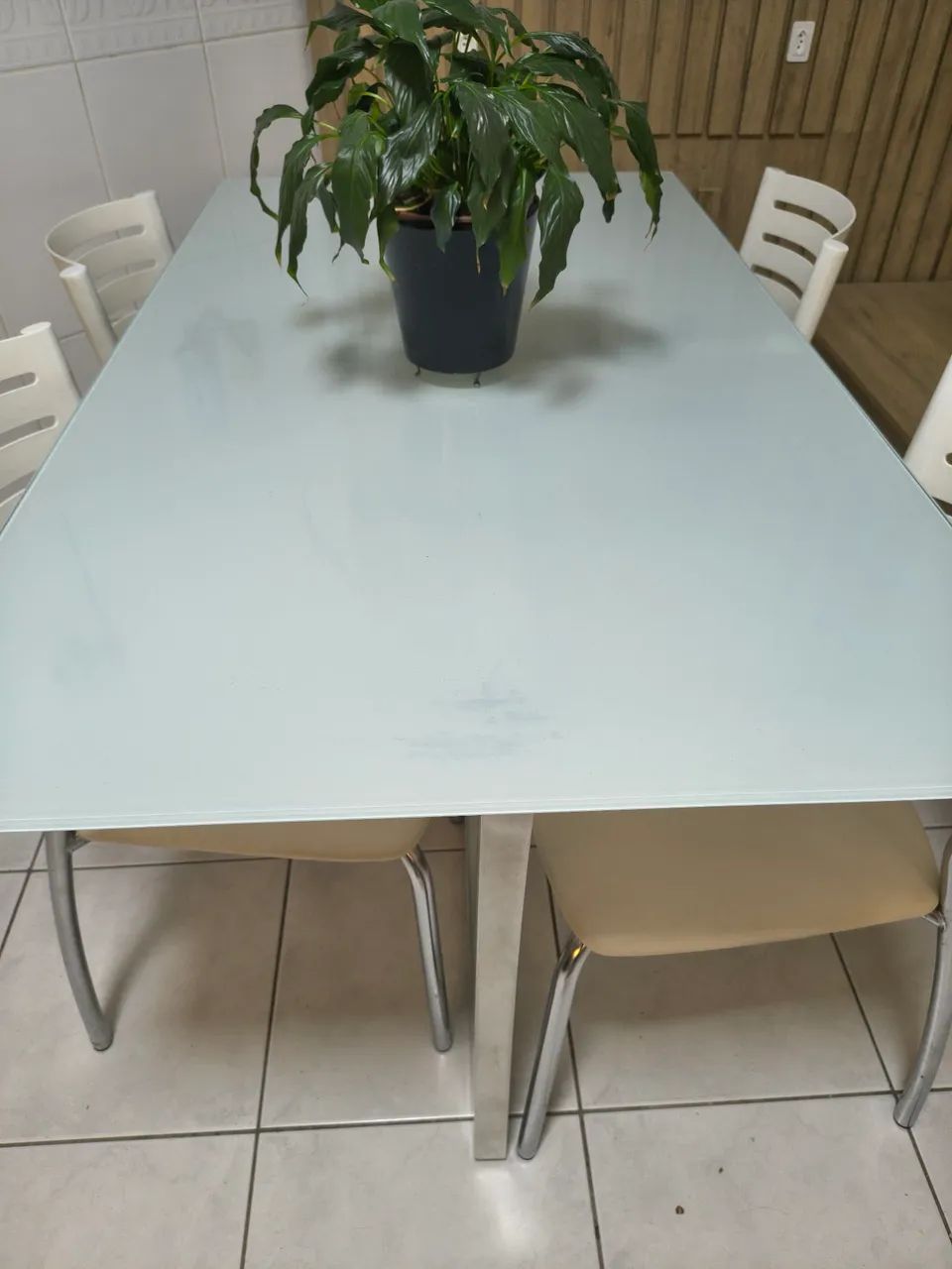 Mesa vidro com 4 cadeiras  - Foto 4