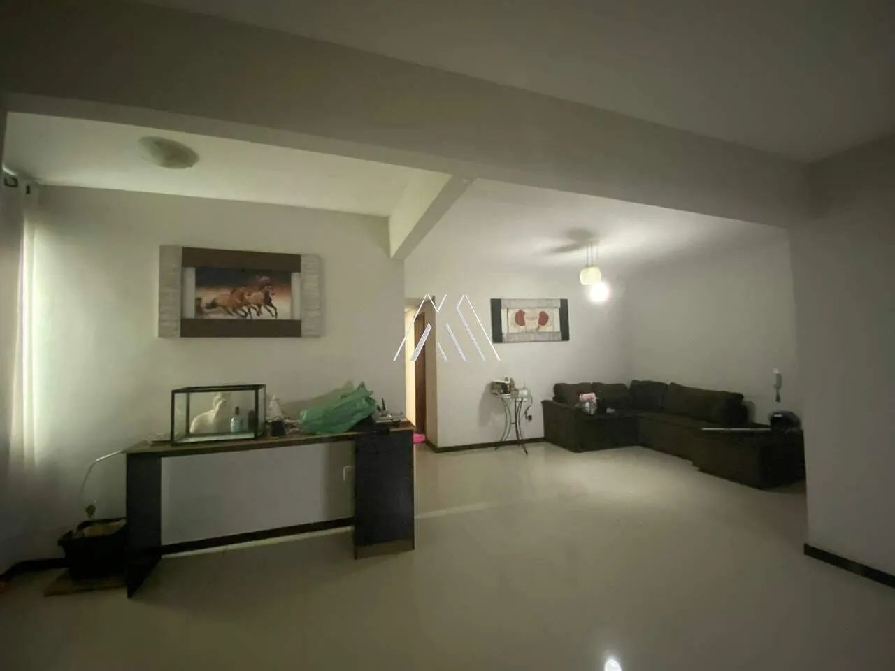 Vendo cobertura em Itaúna com área gourmet na região central! - Foto 2
