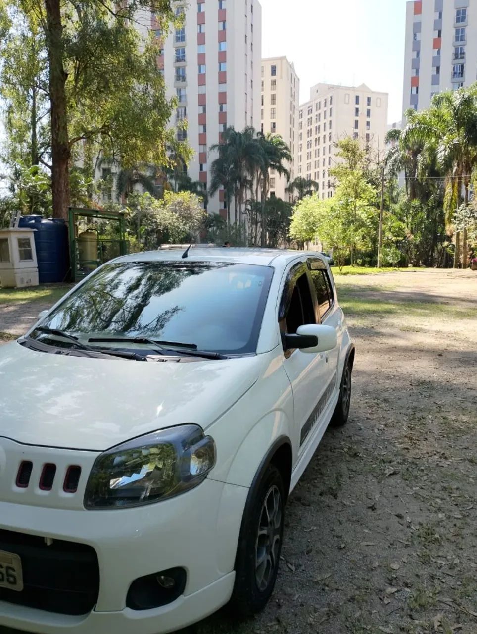 Fiat Uno Sporting 1.4 EVO Fire Flex 8V 4P 2014 - Foto 5