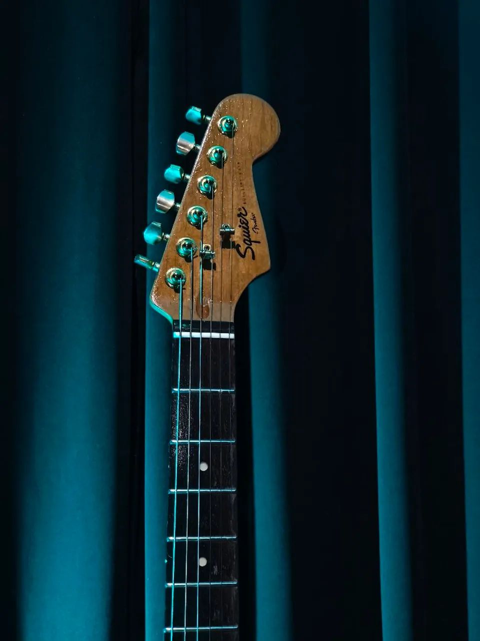 Guitarra Squier ano 2000 + upgrades  - Foto 3