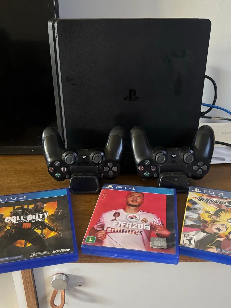 PS4 SLIM 1TB - Foto 3