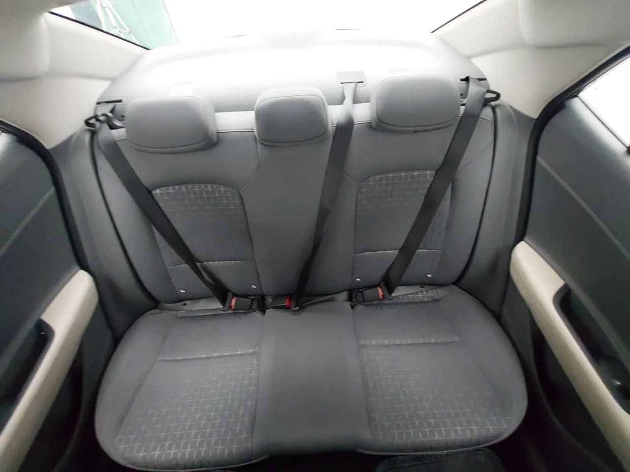 Hyundai HB20S Limited Plus 1.0 Flex 12V Mec., foto 18 de 18