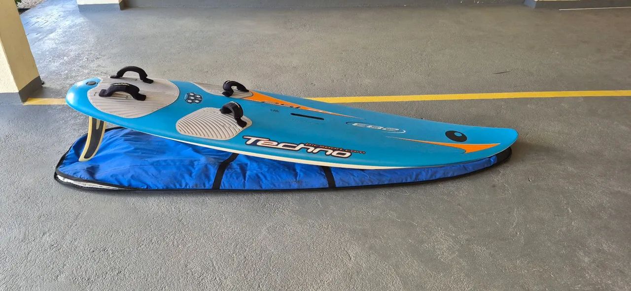 PRANCHA WINDSURF BIC TECHNO com kit completo. - Foto 2